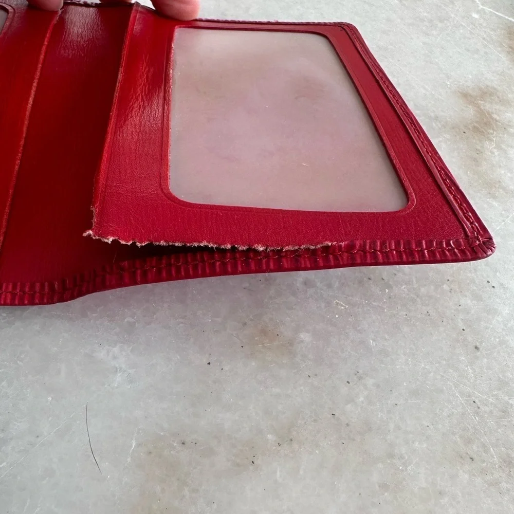 Louis Vuitton Red Epi ID Card Holder (MI1924) - Picture 5 of 8